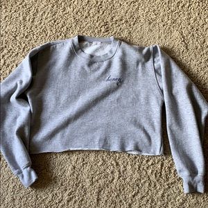 Cropped pullover sweatshirt
